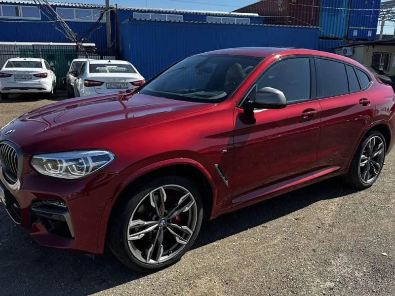 <h1>BMW X4</h1> в аренду фото № 1