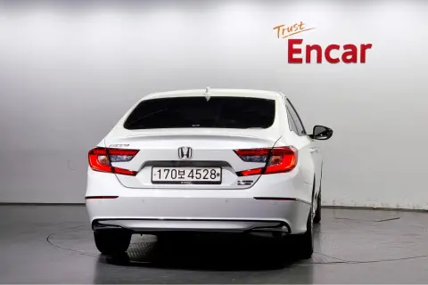 Honda Accord в аренду фото № 2