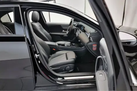 Mercedes-Benz A-Класс в аренду фото № 7