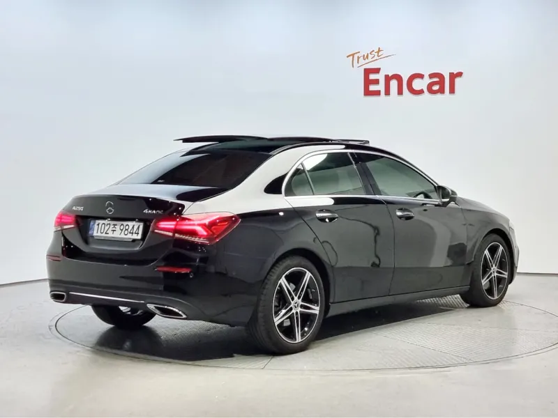 <h1>Mercedes-Benz A-Класс</h1> в аренду фото № 0