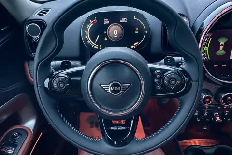 Mini Countryman в аренду фото № 3