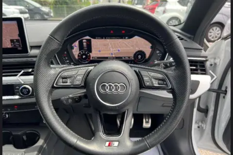Audi A4 в аренду фото № 3