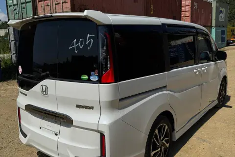Honda Stepwgn в аренду фото № 0