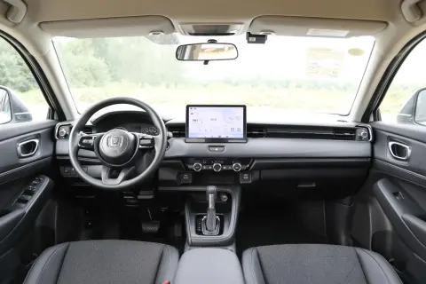 Honda Vezel в аренду фото № 7