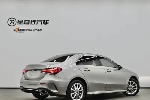 Mercedes-Benz A-Класс в аренду фото № 0