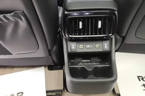 Hyundai Custo в аренду фото № 6