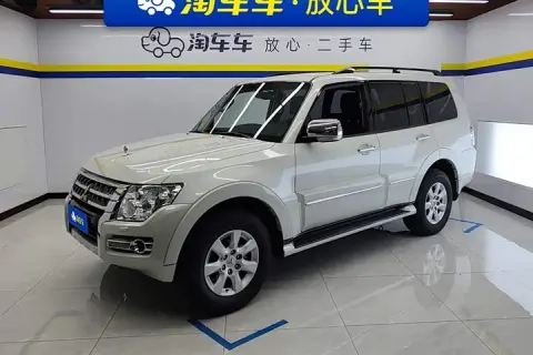Mitsubishi Pajero Mitsubishi Pajero