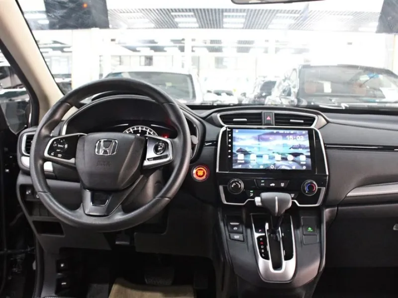 <h1>Honda CR-V</h1> в аренду фото № 7