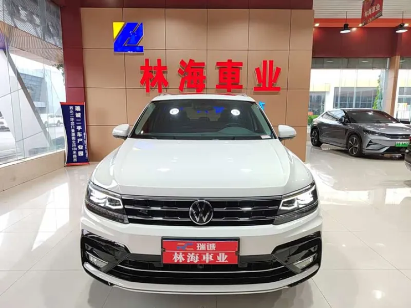<h1>Volkswagen Tiguan</h1> в аренду фото № 1