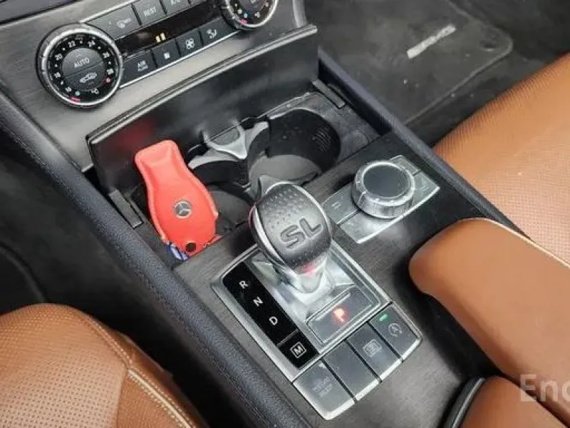 <h1>Mercedes-Benz SL-Класс AMG</h1> в аренду фото № 9