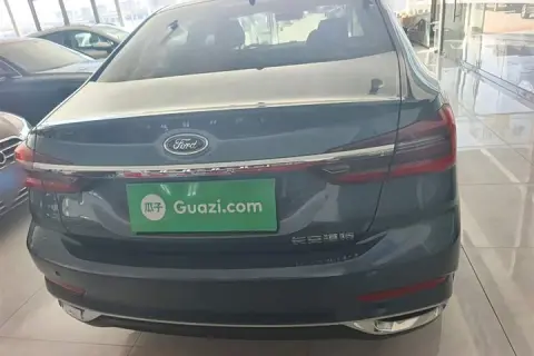 Ford Escort в аренду фото № 3