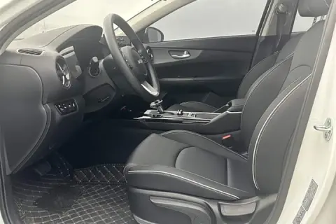 Kia K3 в аренду фото № 7