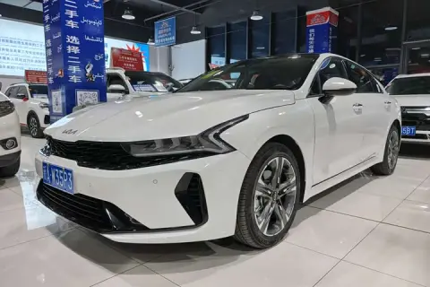 Kia K5 Kia K5