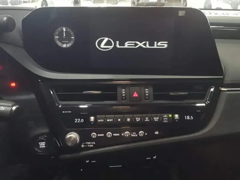 <h1>Lexus ES</h1> в аренду фото № 7