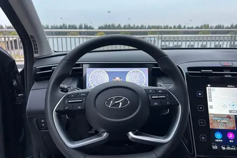 Hyundai Tucson в аренду фото № 12