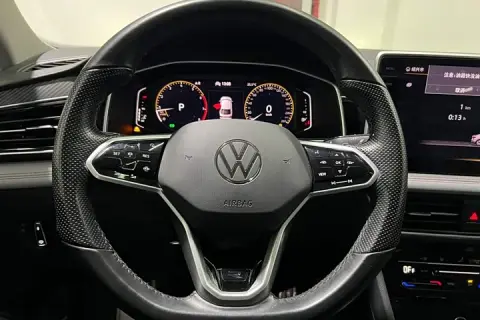 Volkswagen Tiguan в аренду фото № 5