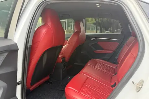 Audi A3 в аренду фото № 8