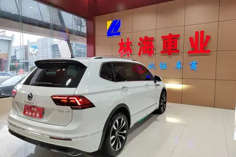 Volkswagen Tiguan в аренду фото № 2