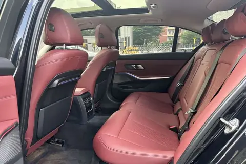 BMW 3 серии в аренду фото № 7