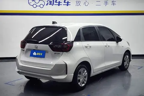 Honda Fit в аренду фото № 2