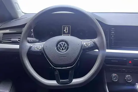 Volkswagen Lavida в аренду фото № 9