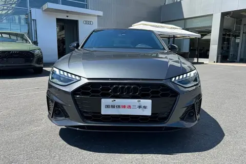 Audi A4 в аренду фото № 0