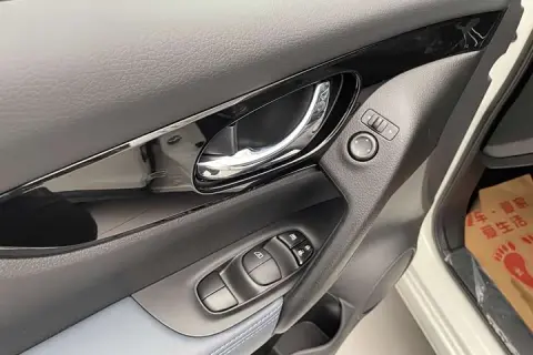 Nissan Qashqai в аренду фото № 7