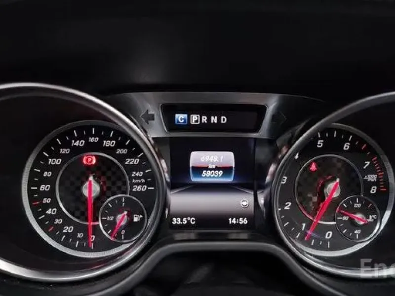 <h1>Mercedes-Benz SL-Класс AMG</h1> в аренду фото № 7