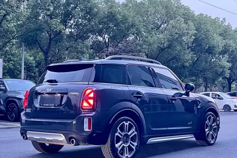 Mini Countryman в аренду фото № 1