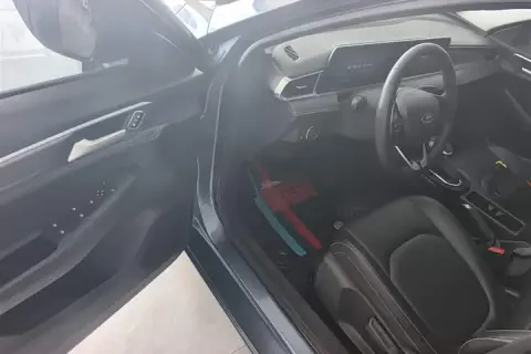 Ford Escort в аренду фото № 7