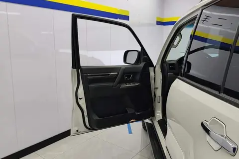Mitsubishi Pajero в аренду фото № 1