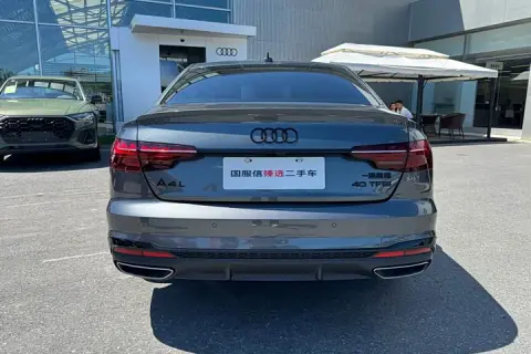 Audi A4 в аренду фото № 2