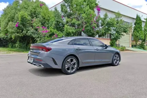 Kia K5 в аренду фото № 2