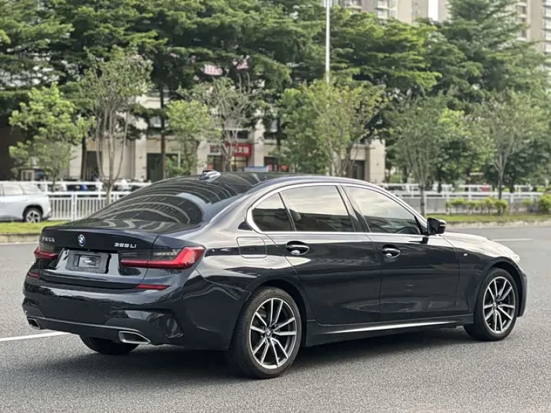 <h1>BMW 3 серии</h1> в аренду фото № 3