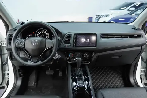 Honda Vezel в аренду фото № 8