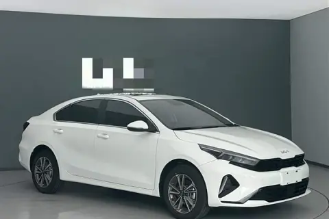 Kia K3 в аренду фото № 0