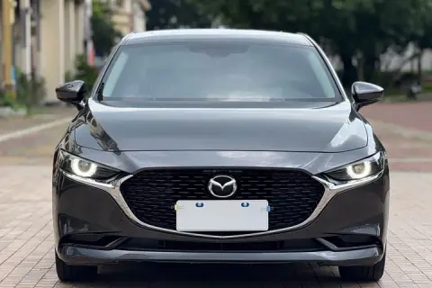 Mazda 3 в аренду фото № 5