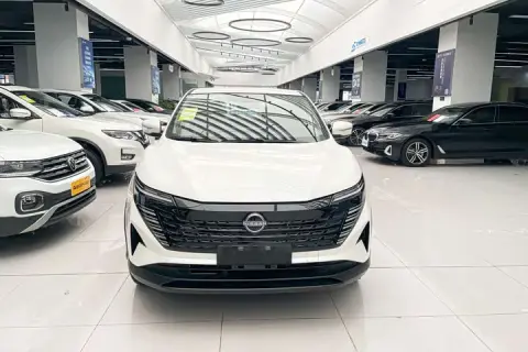 Nissan Qashqai в аренду фото № 0