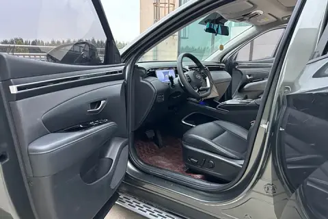 Hyundai Tucson в аренду фото № 7