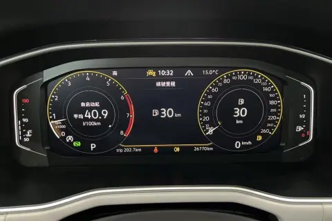 Volkswagen Bora в аренду фото № 8