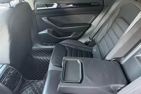 Volkswagen Passat CC в аренду фото № 11