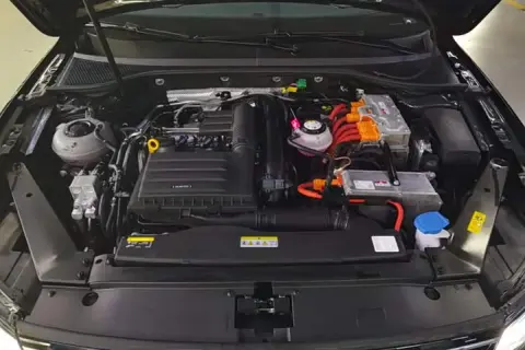 Volkswagen Magotan в аренду фото № 2