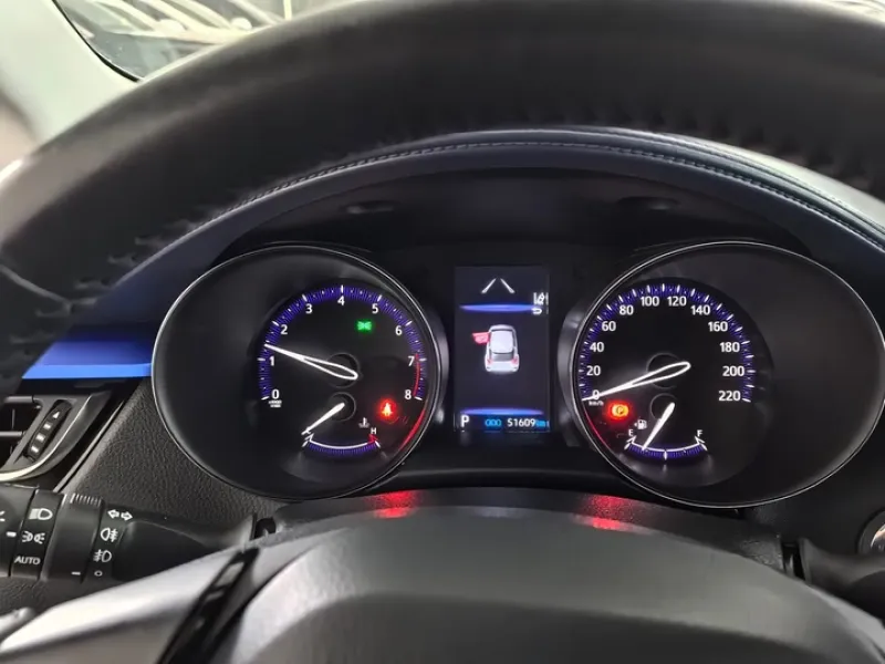 <h1>Toyota C-HR</h1> в аренду фото № 7