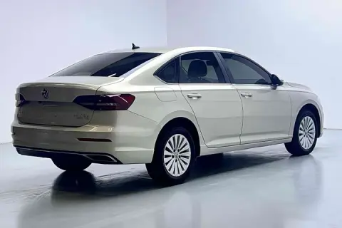 Volkswagen Lavida в аренду фото № 3