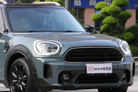 Mini Countryman в аренду фото № 1