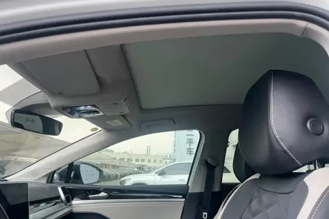 Volkswagen ID.6 в аренду фото № 3