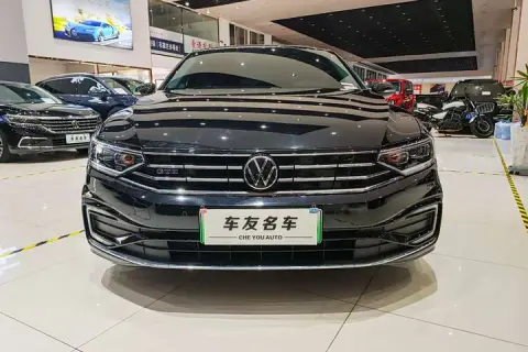 Volkswagen Magotan в аренду фото № 0