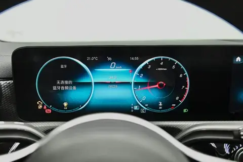 Mercedes-Benz A-Класс в аренду фото № 7