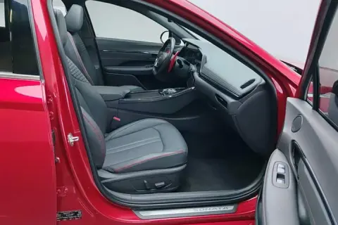 Hyundai Sonata в аренду фото № 0