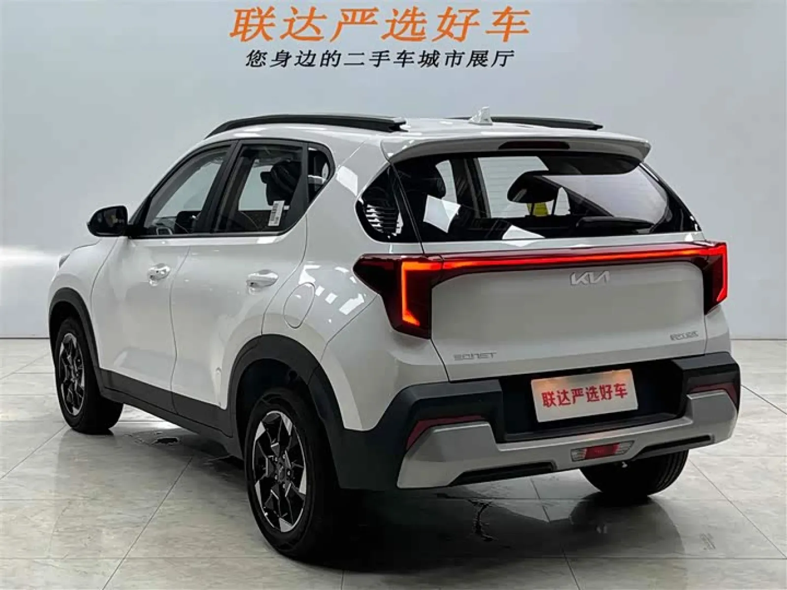 Kia Sonet фото 0